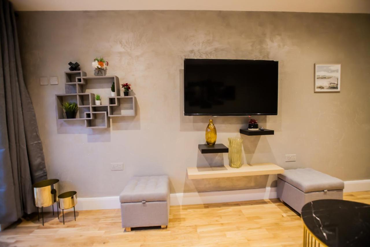 Luxury Fulham 3 Bedroom Garden House ロンドン エクステリア 写真