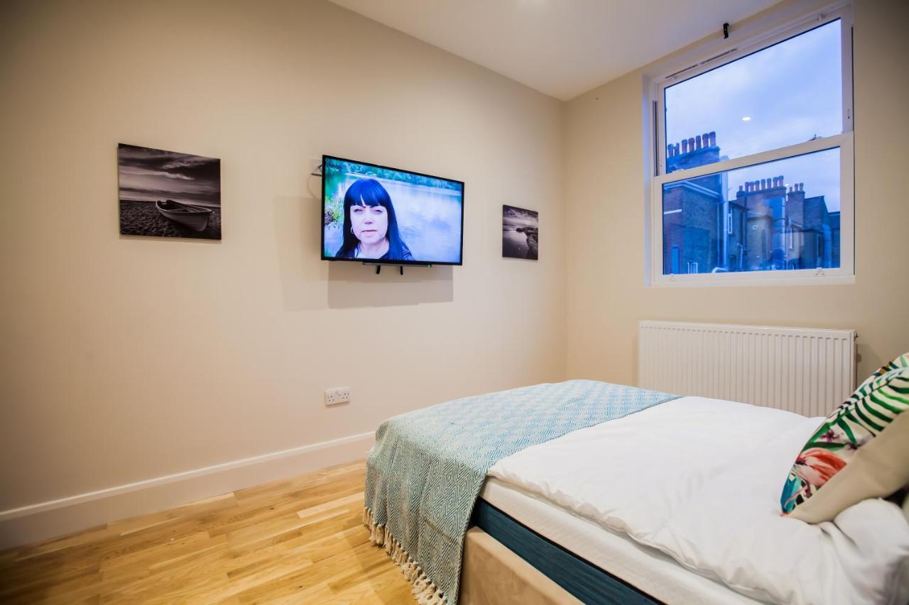 Luxury Fulham 3 Bedroom Garden House ロンドン エクステリア 写真