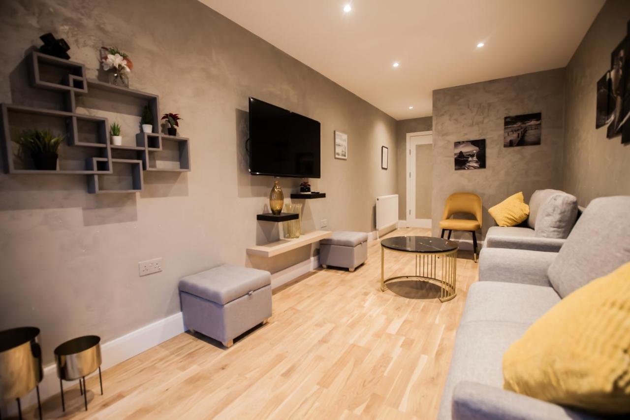 Luxury Fulham 3 Bedroom Garden House ロンドン エクステリア 写真