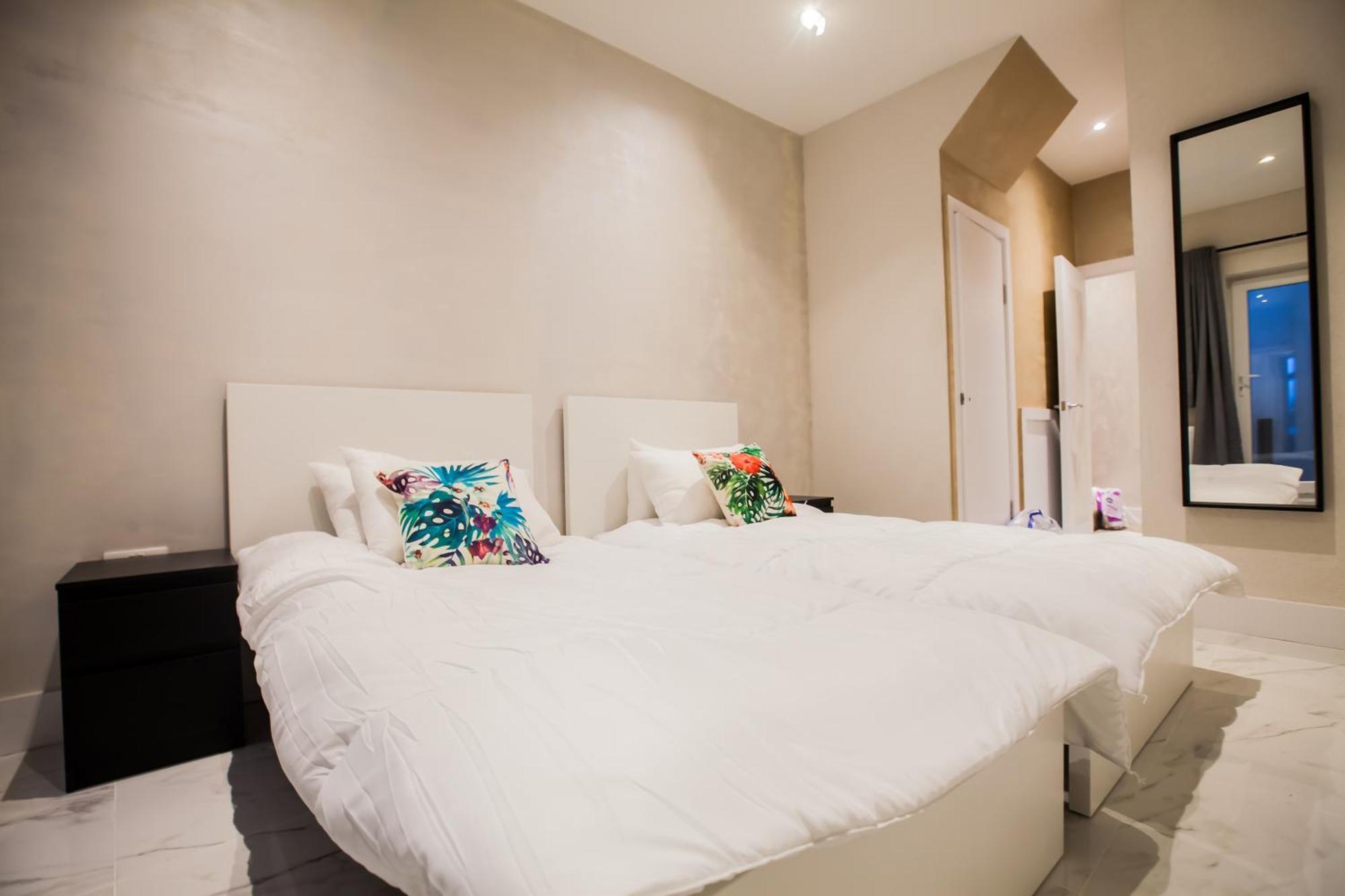 Luxury Fulham 3 Bedroom Garden House ロンドン エクステリア 写真
