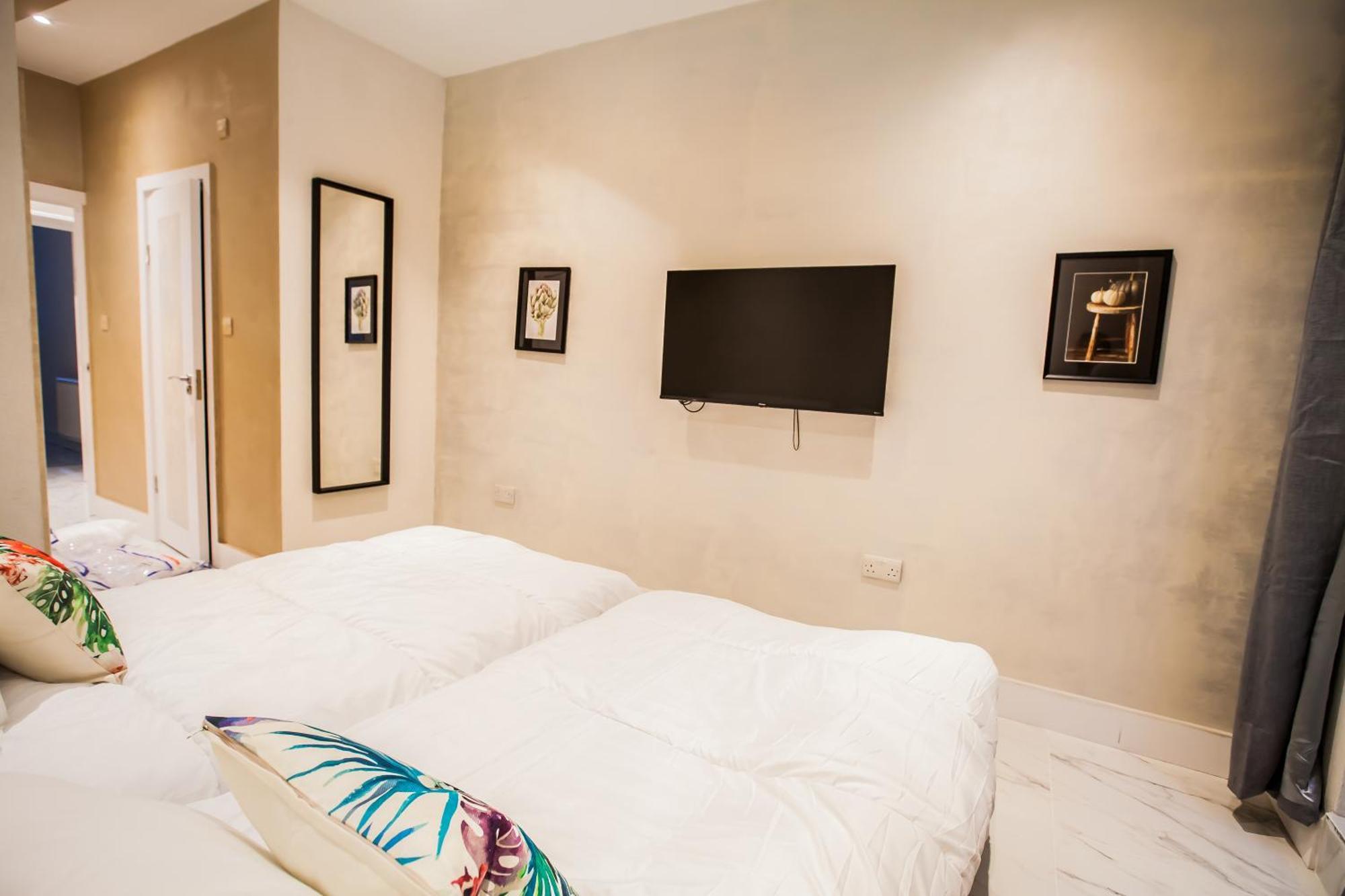 Luxury Fulham 3 Bedroom Garden House ロンドン エクステリア 写真